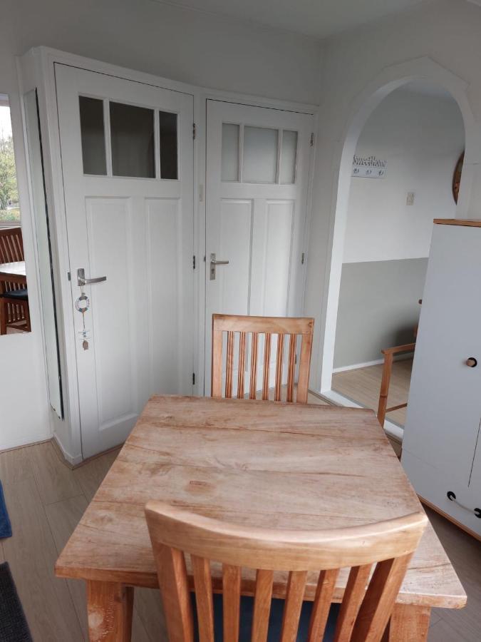 Bed & Breakfast D'Ouwe Smidse Kamperland Exterior photo